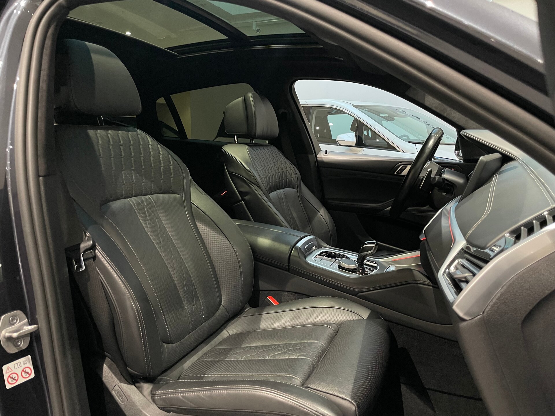 Автомобиль BMW X6 40d 3.0d AT (340 л.с.) 4WD - 12