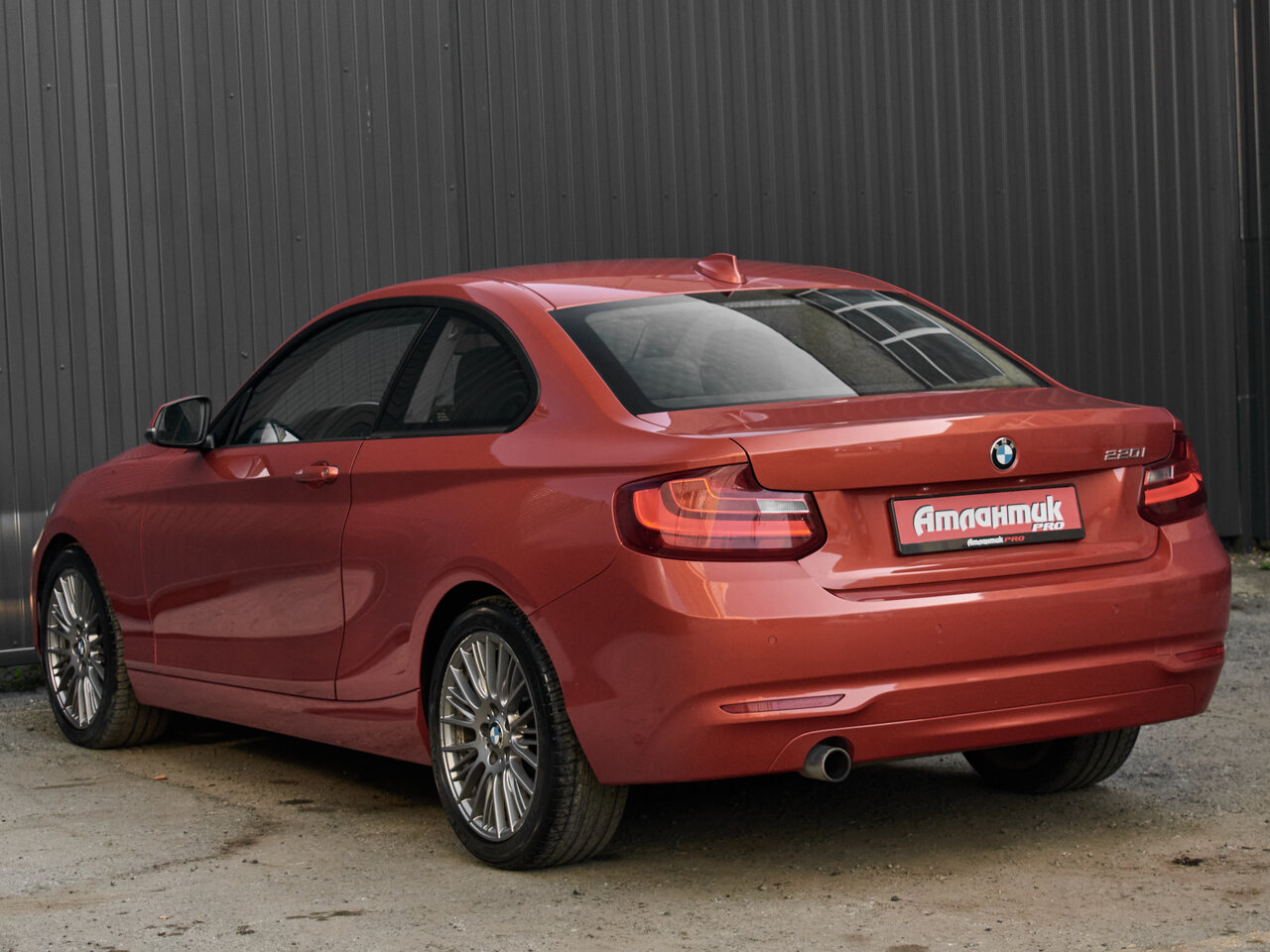 Купить BMW 2 серии 220i 2.0 AT (184 л.с.), 2014 в Екатеренбурге