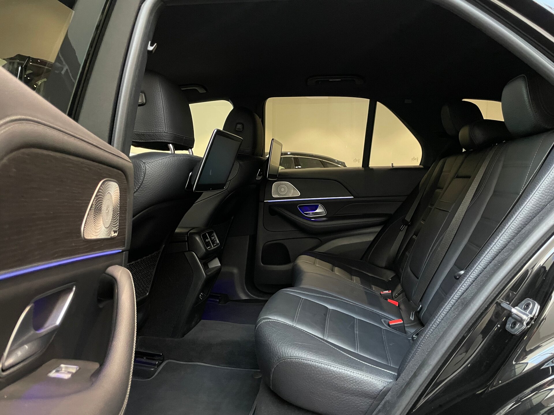 Автомобиль Mercedes-Benz GLE 400 d 2.9d AT (330 л.с.) 4WD - 9