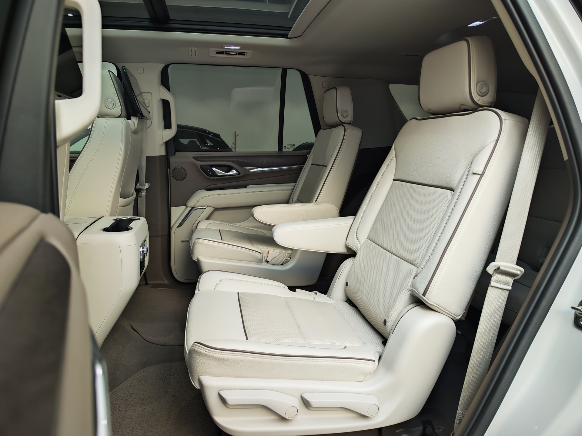 Автомобиль GMC Yukon 6.2 AT (426 л.с.) 4WD - 9