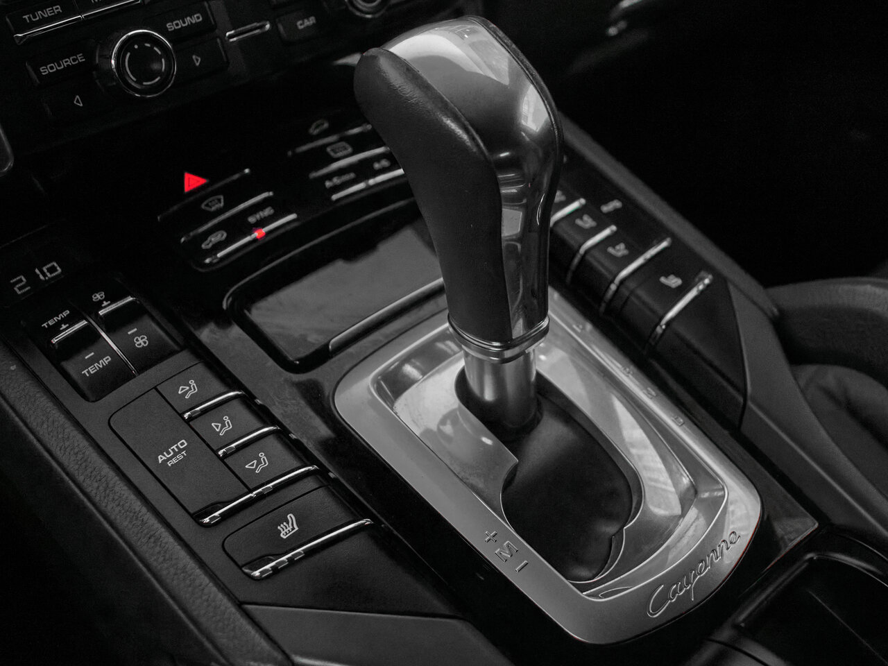 Купить Porsche Cayenne Diesel 3.0d AT (245 л.с.) 4WD, 2015 в Екатеренбурге