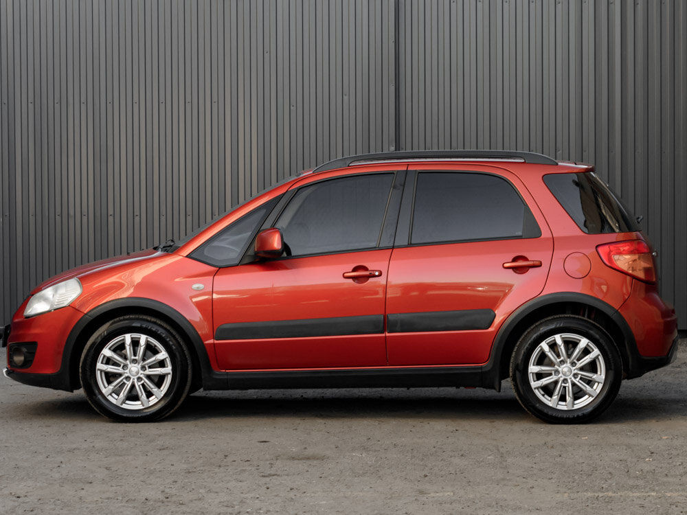 Купить Suzuki SX4 1.6 AT (112 л.с.), 2012 в Екатеренбурге
