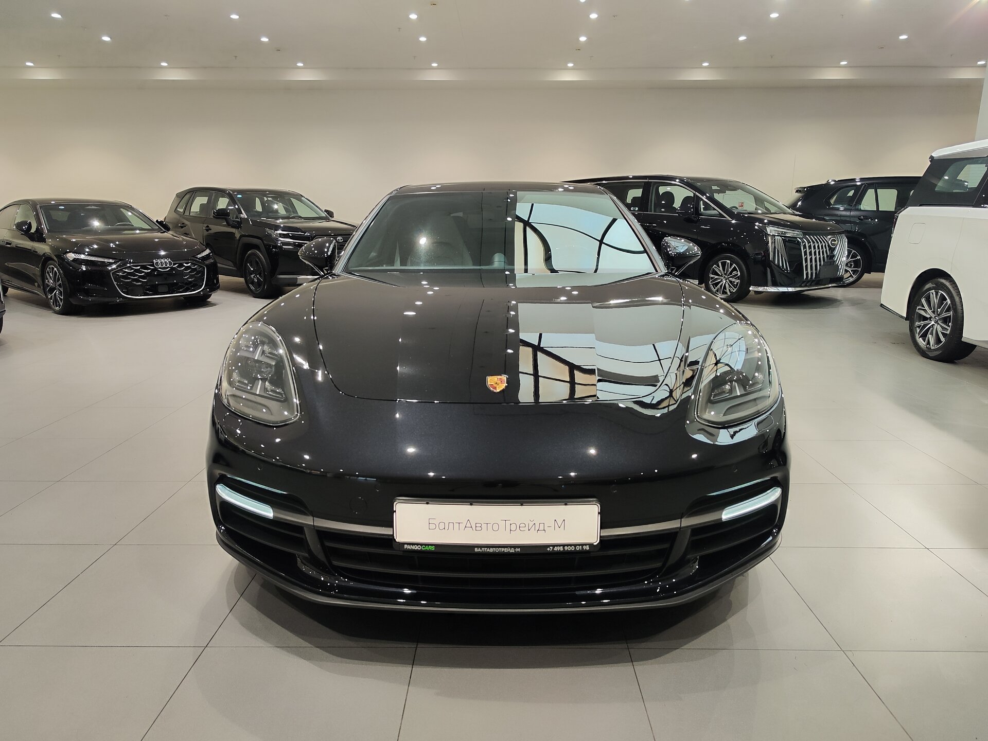 Автомобиль Porsche Panamera 4S 2.9 AMT (440 л.с.) 4WD - 2