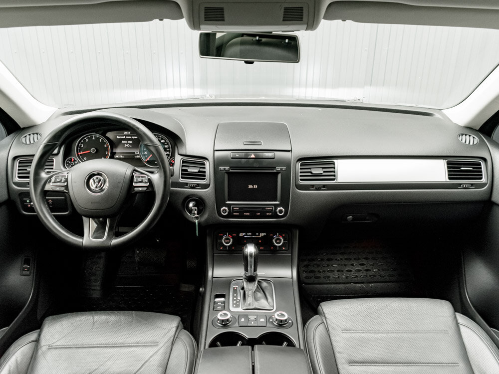 Купить Volkswagen Touareg 3.6 AT (249 л.с.) 4WD, 2012 в Екатеренбурге