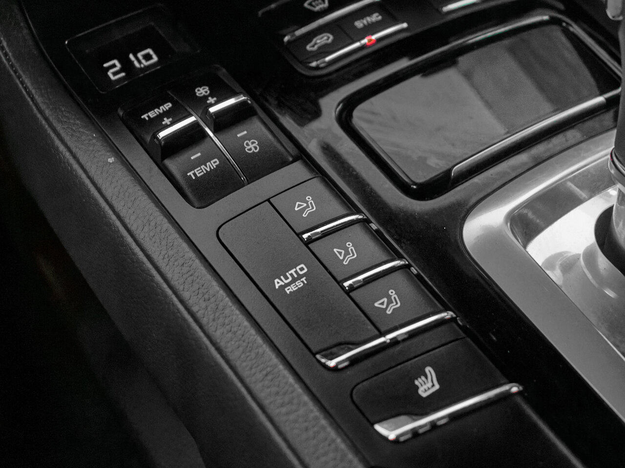 Купить Porsche Cayenne Diesel 3.0d AT (245 л.с.) 4WD, 2015 в Екатеренбурге