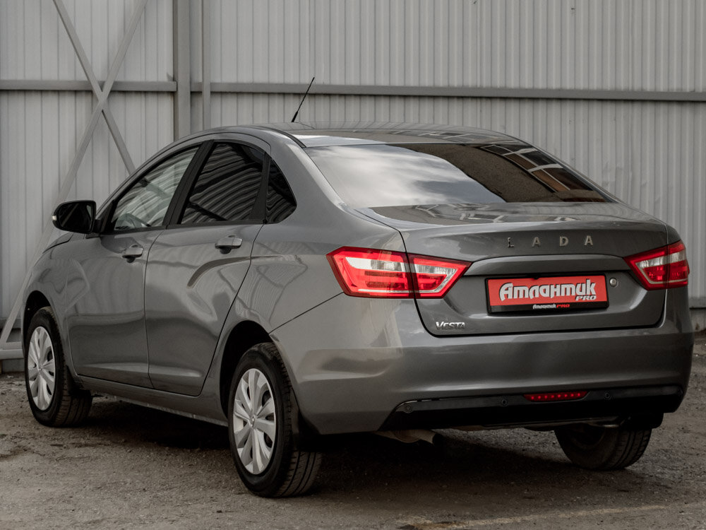 Купить Lada (ВАЗ) Vesta 1.6 MT (106 л.с.), 2016 в Екатеренбурге