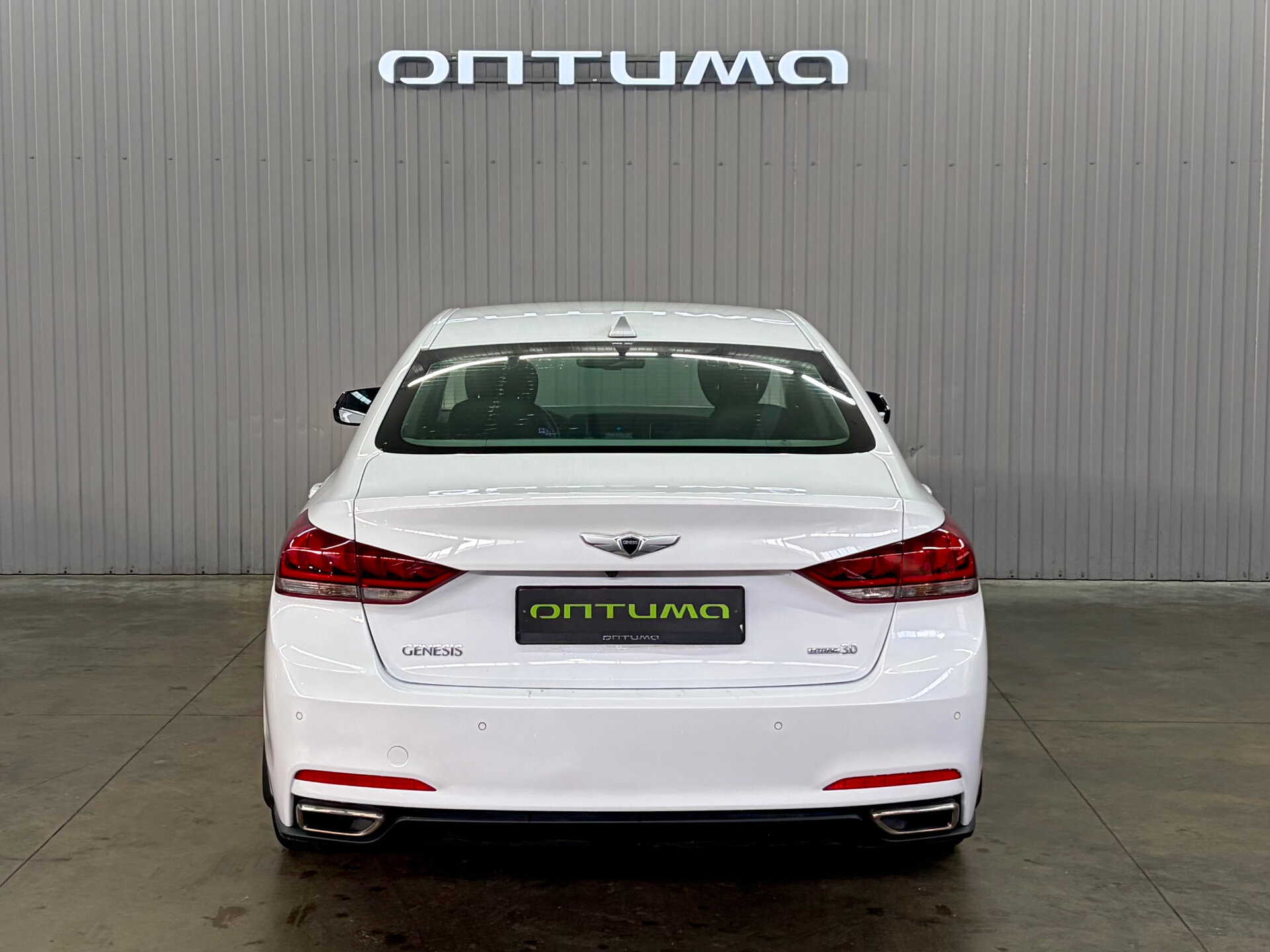 Hyundai Genesis 