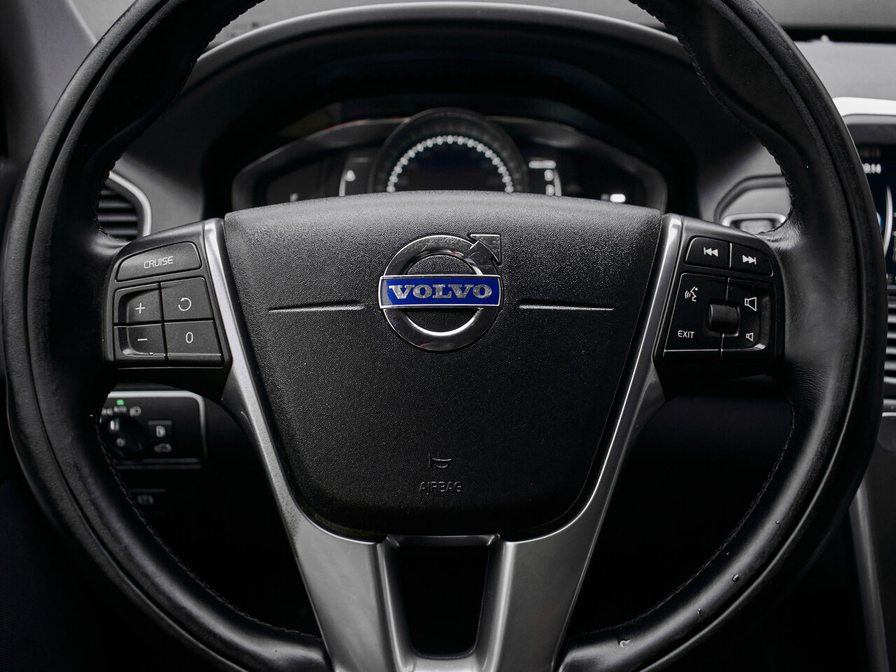 Купить Volvo XC60 2.4d AT (181 л.с.) 4WD, 2014 в Екатеренбурге