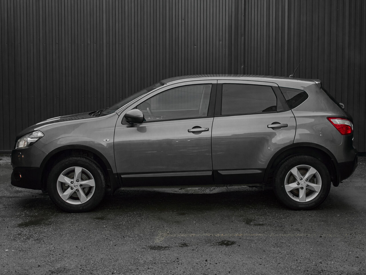 Купить Nissan Qashqai 1.6 CVT (117 л.с.), 2013 в Екатеренбурге