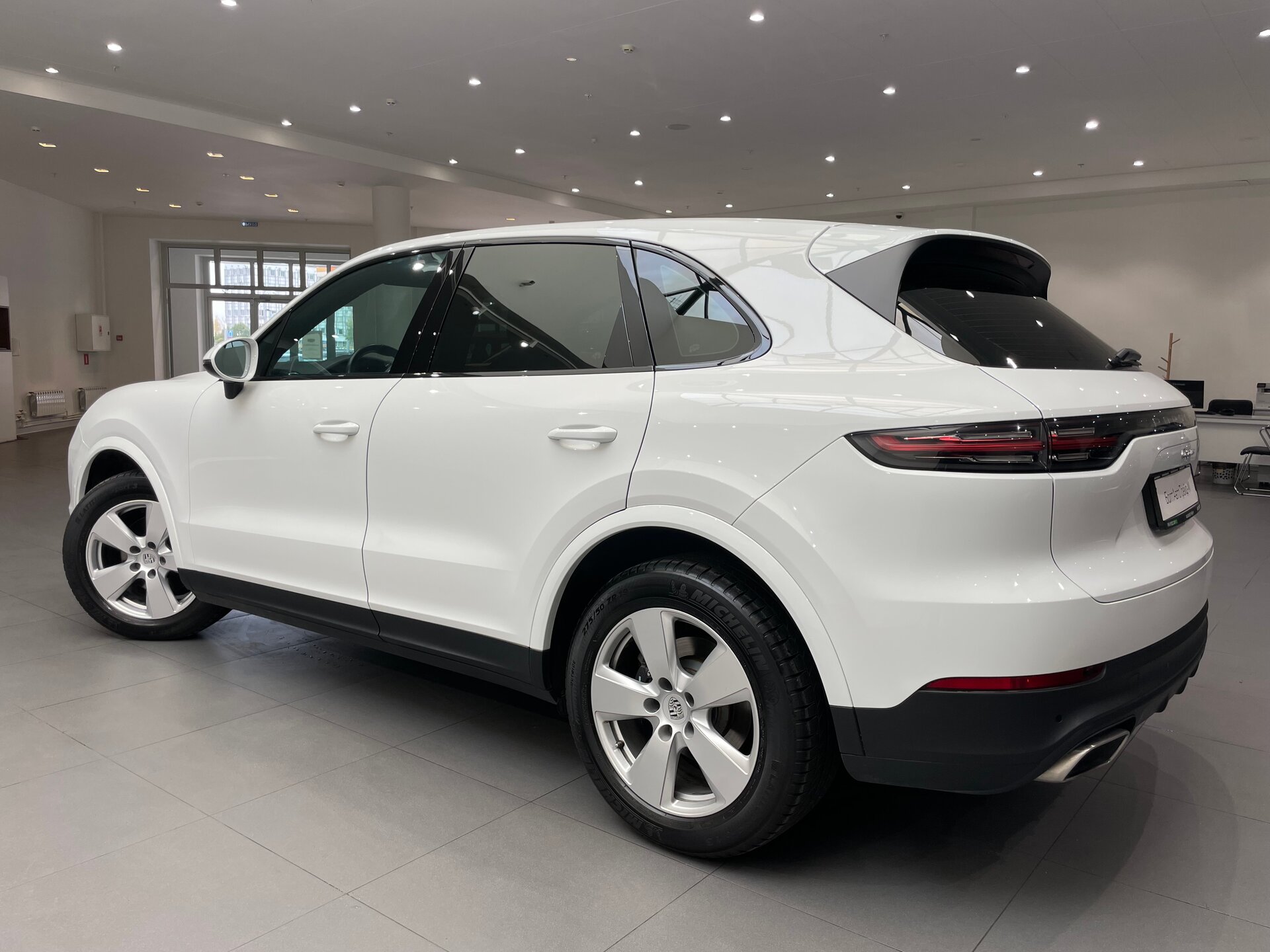Автомобиль Porsche Cayenne 3.0 AT (340 л.с.) 4WD - 4