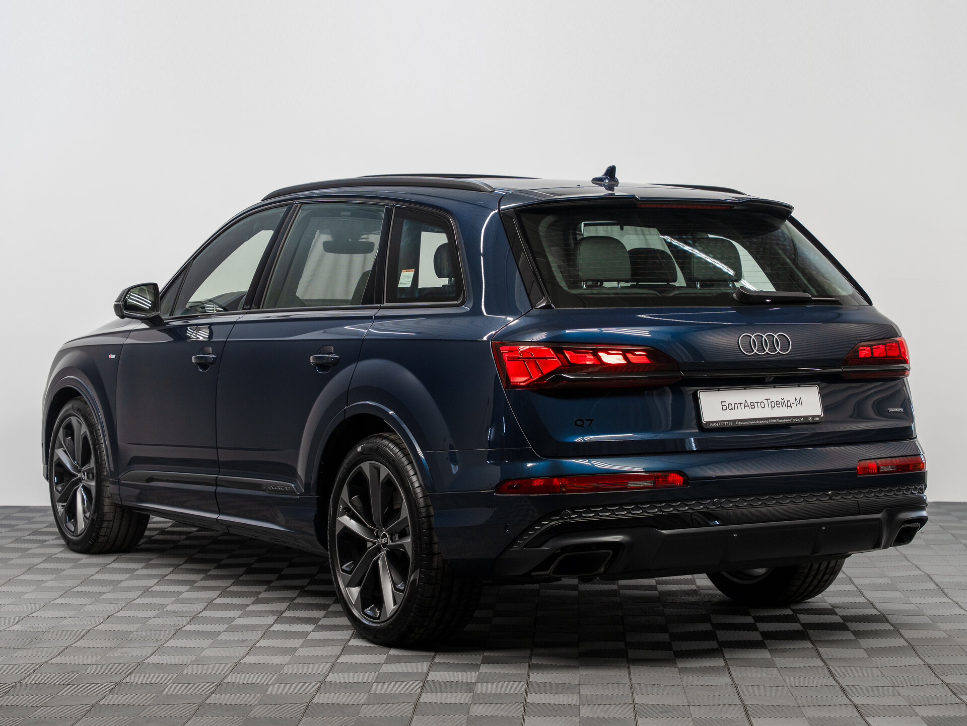 Автомобиль Audi Q7 50 TDI 3.0d AT (286 л.с.) 4WD - 4