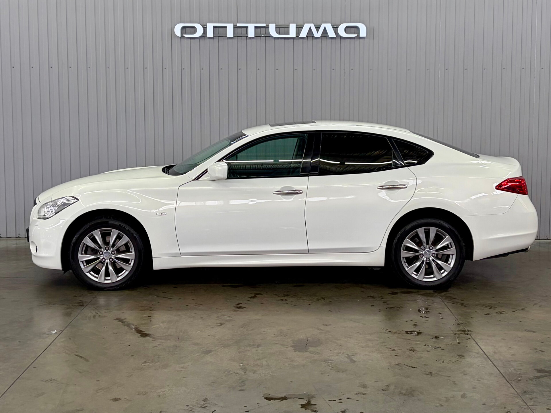 Infiniti M 