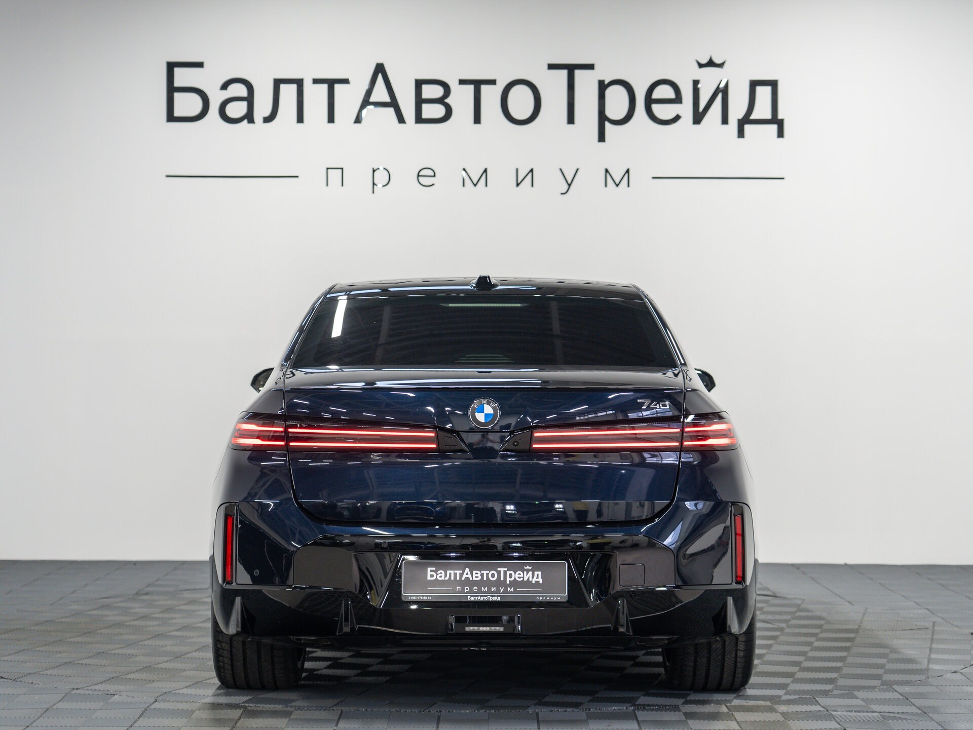 Автомобиль BMW 7 серии 740 xDrive 3.0 AT (400 л.с.) 4WD - 9