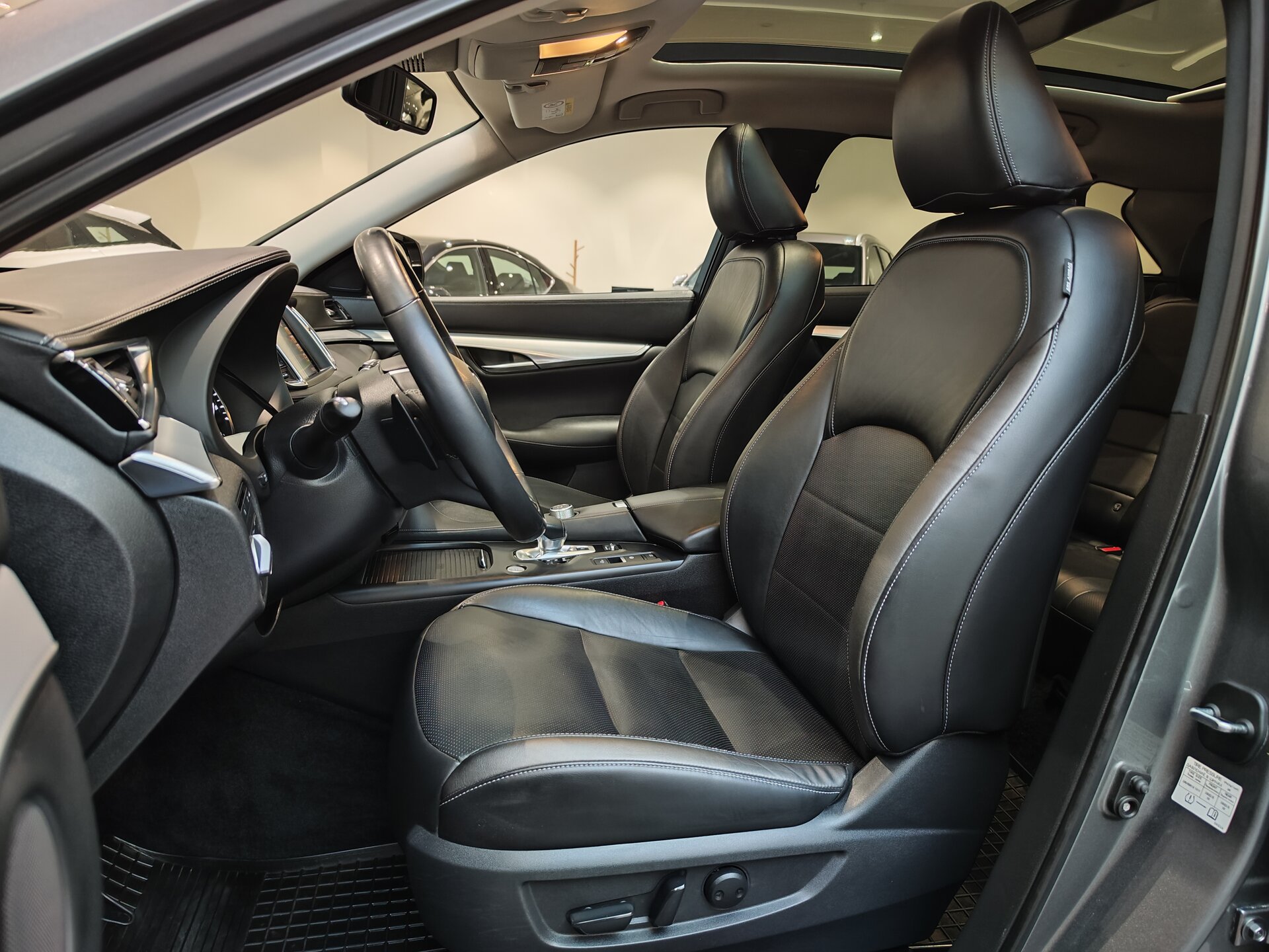 Автомобиль Infiniti QX50 2.0 CVT (249 л.с.) 4WD - 8