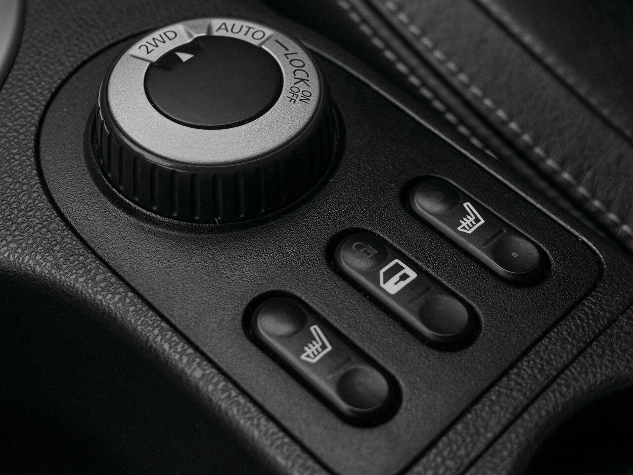 Купить Nissan Qashqai+2 2.0 CVT (141 л.с.) 4WD, 2012 в Екатеренбурге