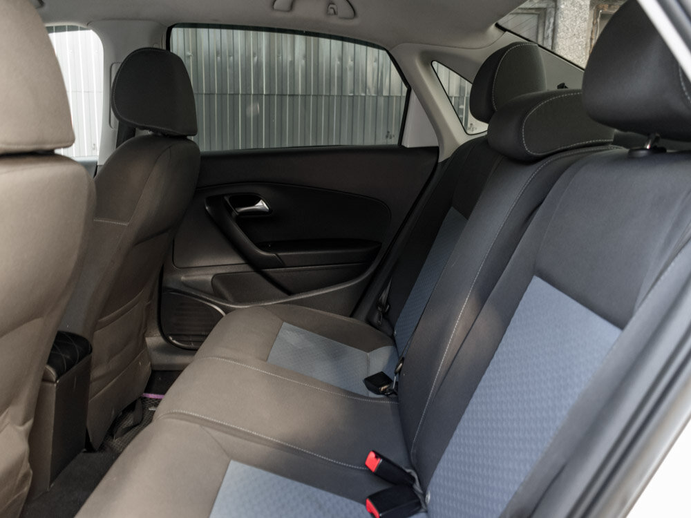Купить Volkswagen Polo 1.6 AT (105 л.с.), 2013 в Екатеренбурге