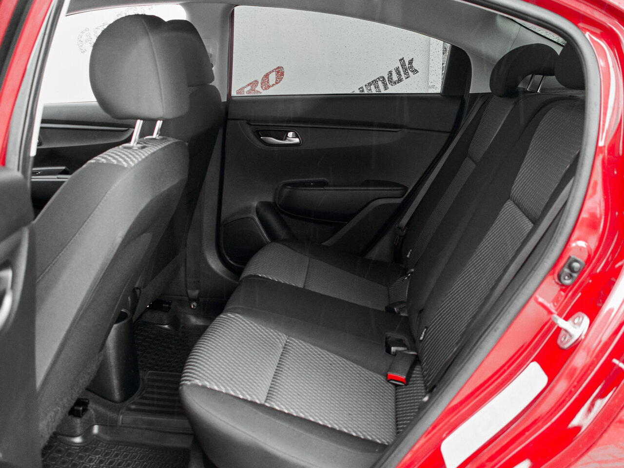 Купить Kia Rio 1.6 AT (123 л.с.), 2017 в Екатеренбурге