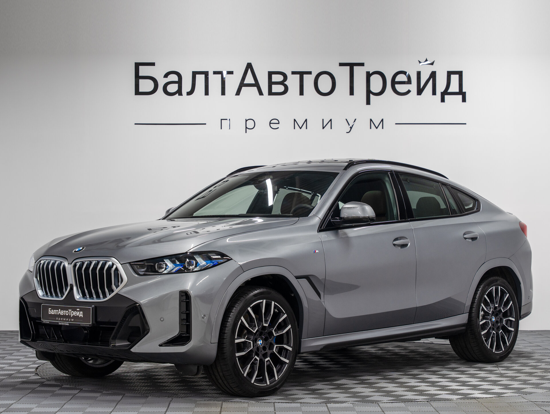 Автомобиль BMW X6 40i 3.0 AT (381 л.с.) 4WD - 1