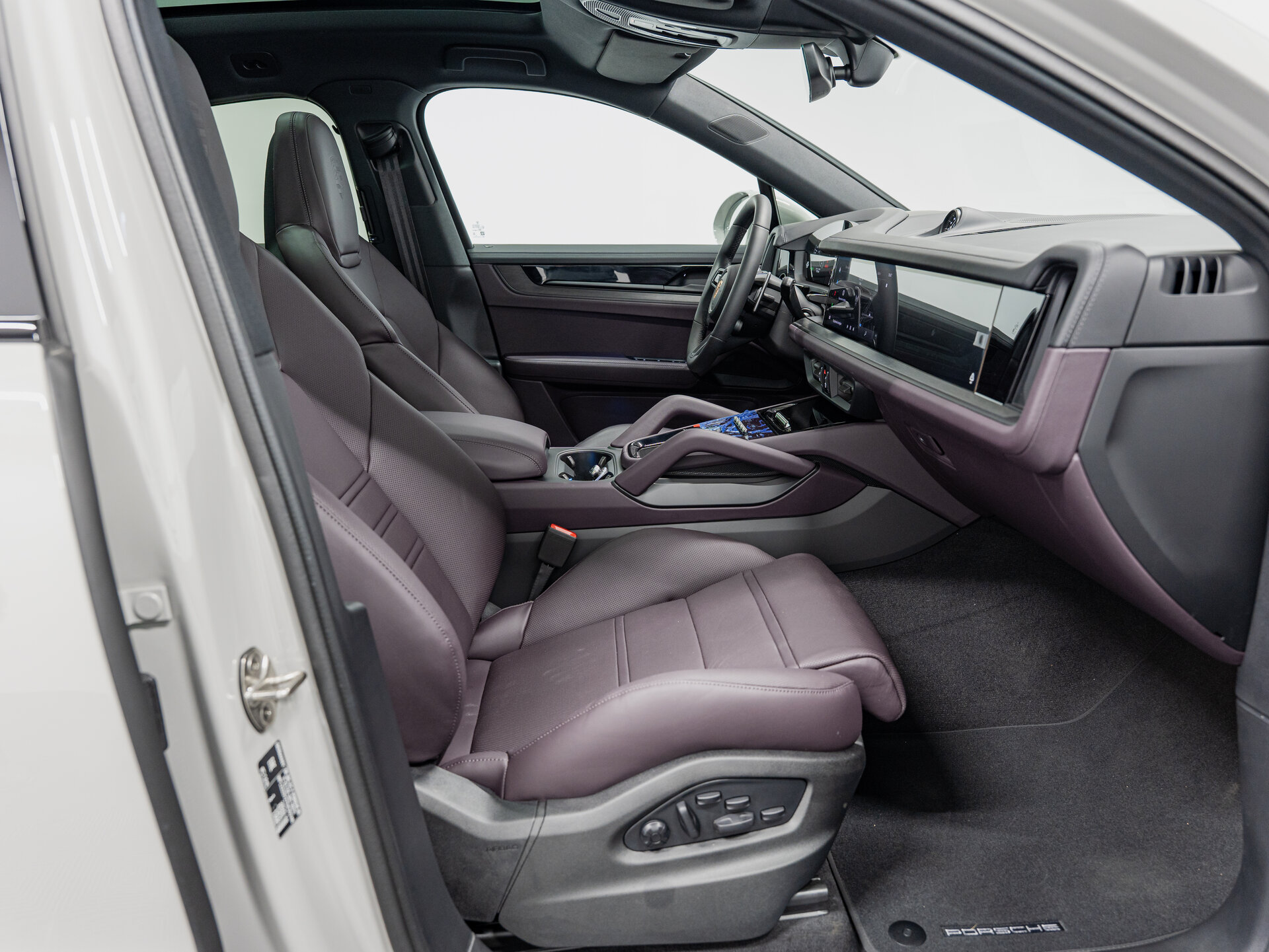 Автомобиль Porsche Cayenne Coupé 3.0 AT (353 л.с.) 4WD - 14