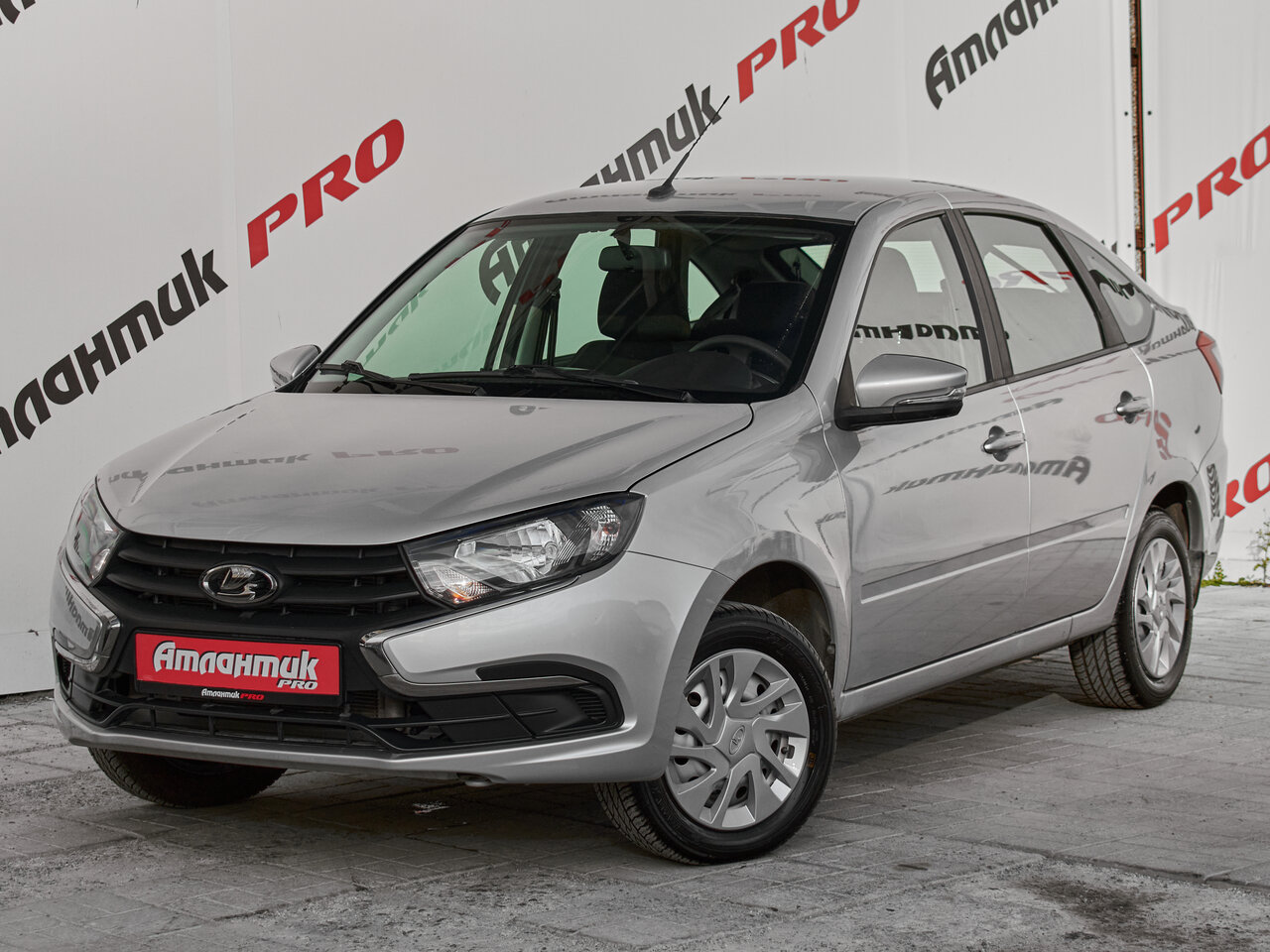 Купить Lada (ВАЗ) Granta 1.6 MT (90 л.с.), 2024 в Екатеренбурге