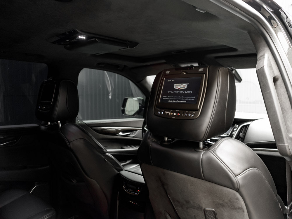 Купить Cadillac Escalade ESV 6.2 AT (409 л.с.) 4WD, 2016 в Екатеренбурге
