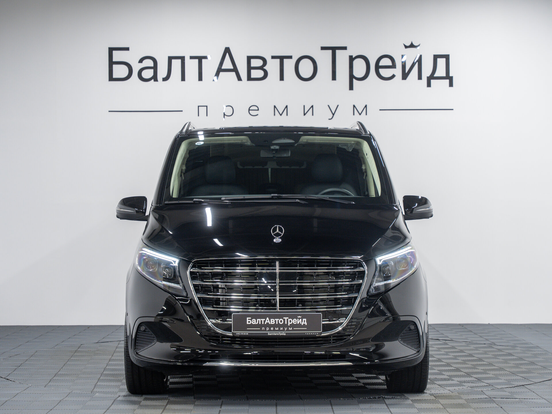Автомобиль Mercedes-Benz V-Класс 300 экстра длинный 2.0 AT (231 л.с.) - 4