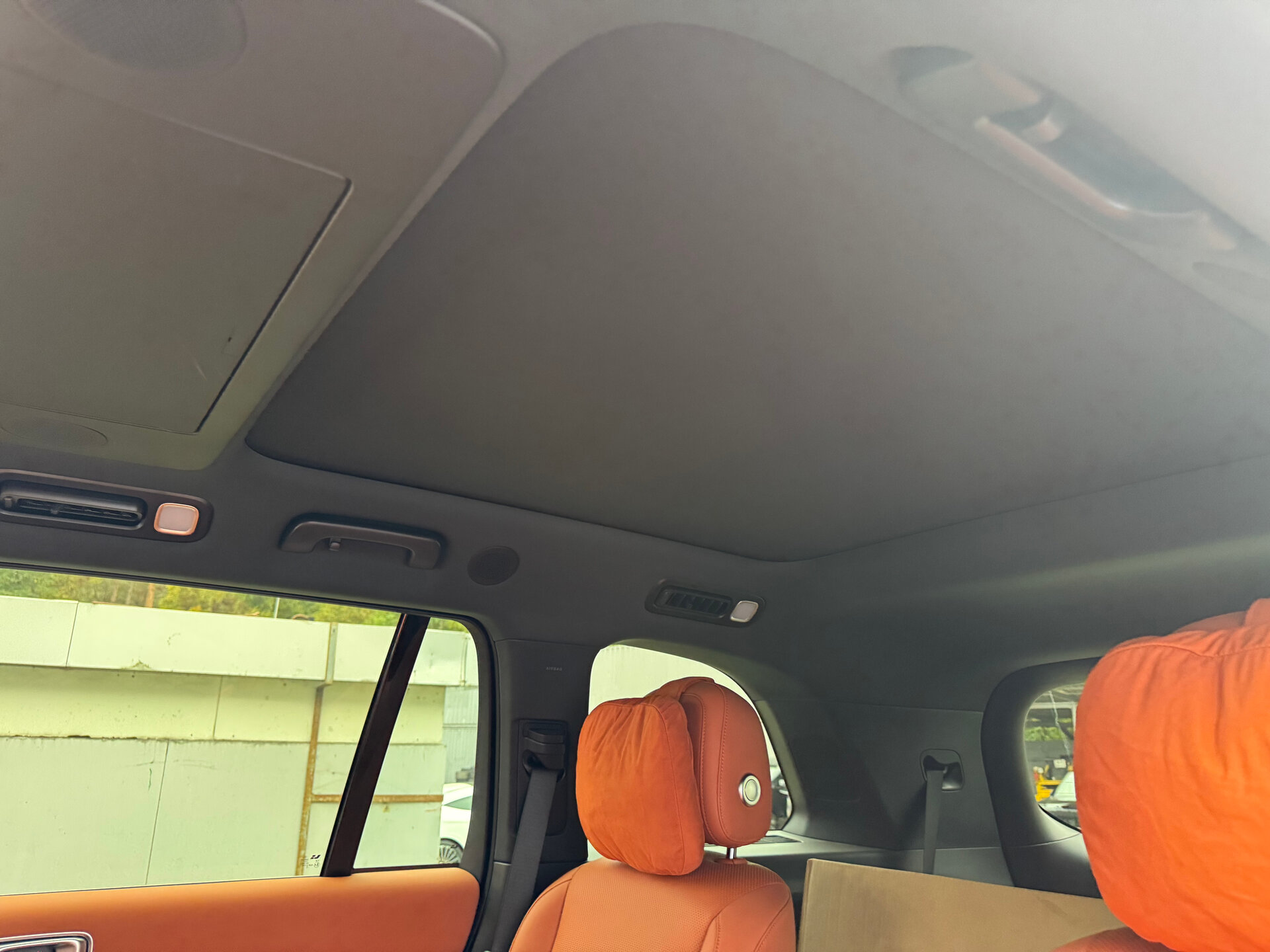Автомобиль LiXiang L9 52.3 kWh 1.5hyb AT (449 л.с.) 4WD - 15