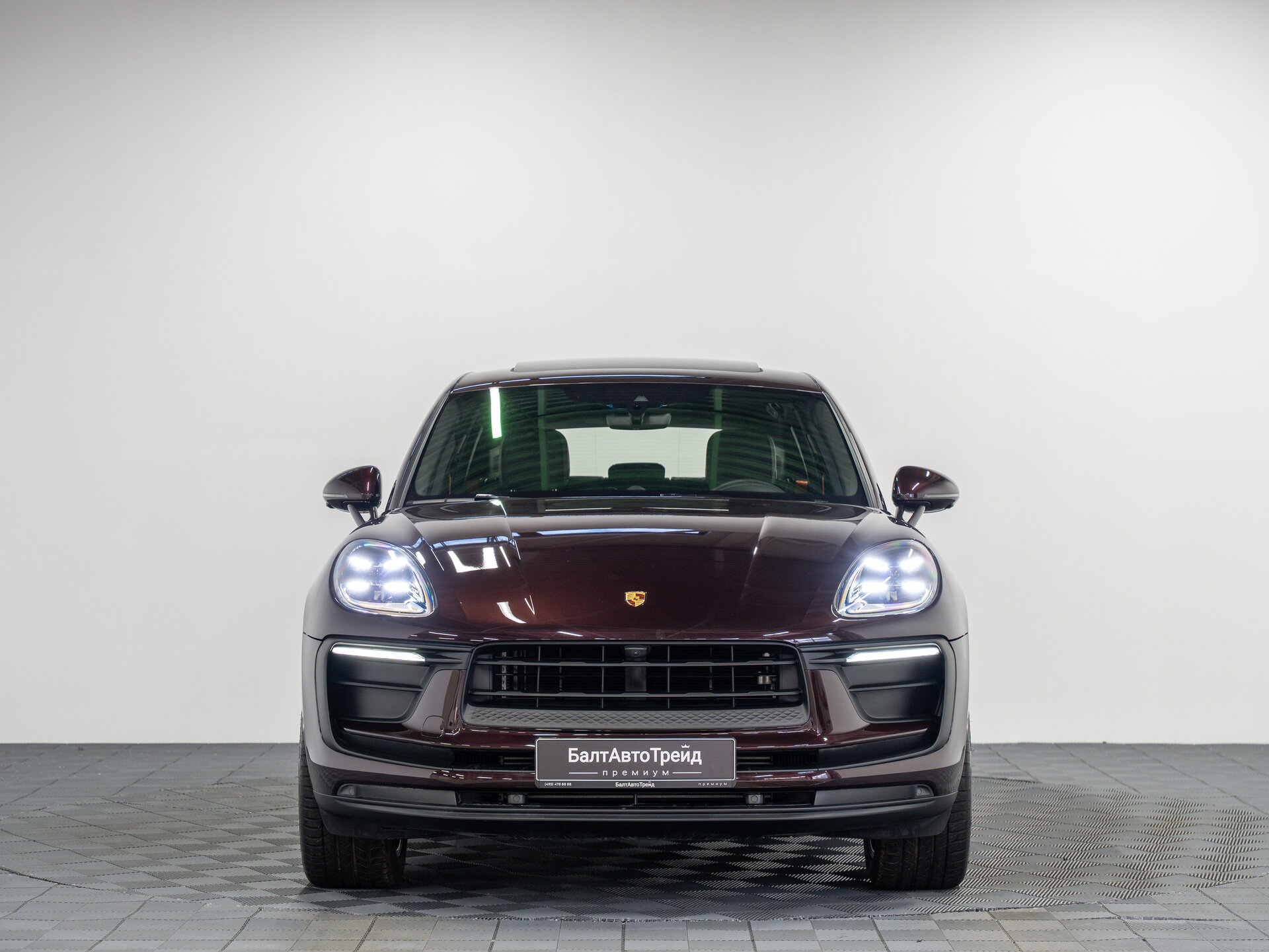 Автомобиль Porsche Macan 2.0 AMT (265 л.с.) 4WD - 4