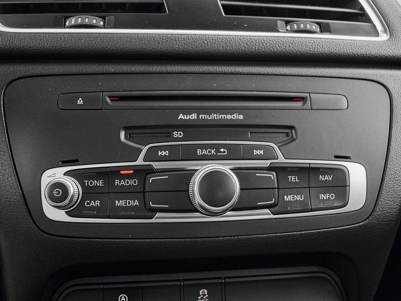 Купить Audi Q3 2.0 AMT (170 л.с.) 4WD, 2014 в Екатеренбурге