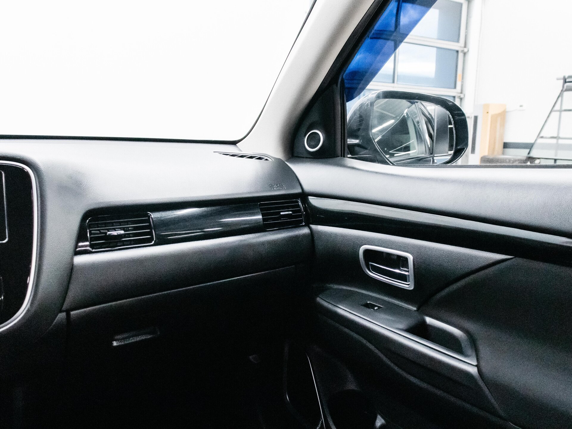 Mitsubishi Outlander 2019 14