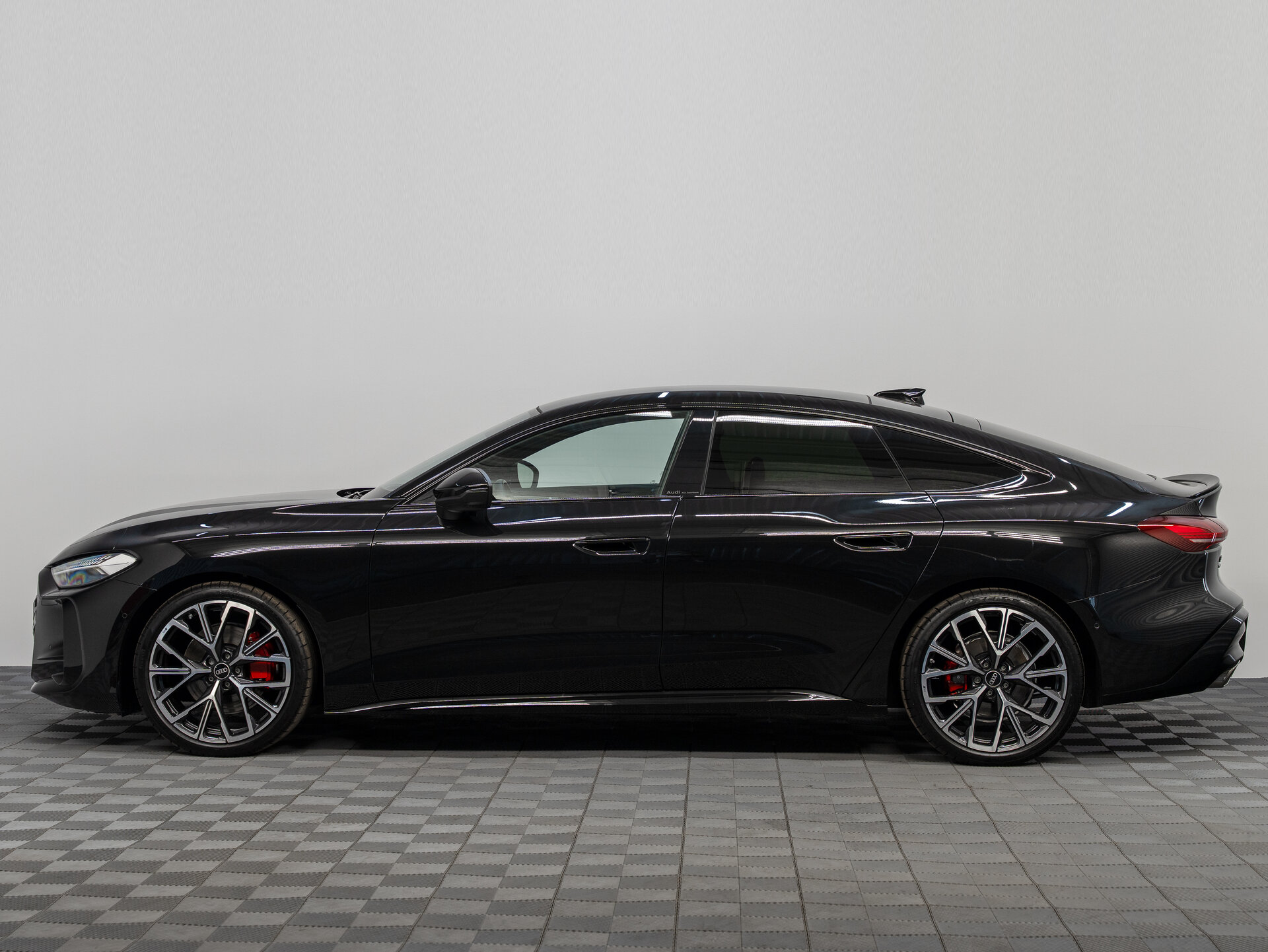 Автомобиль Audi A5 L Sportback 2.0 AMT (204 л.с.) 4WD - 8