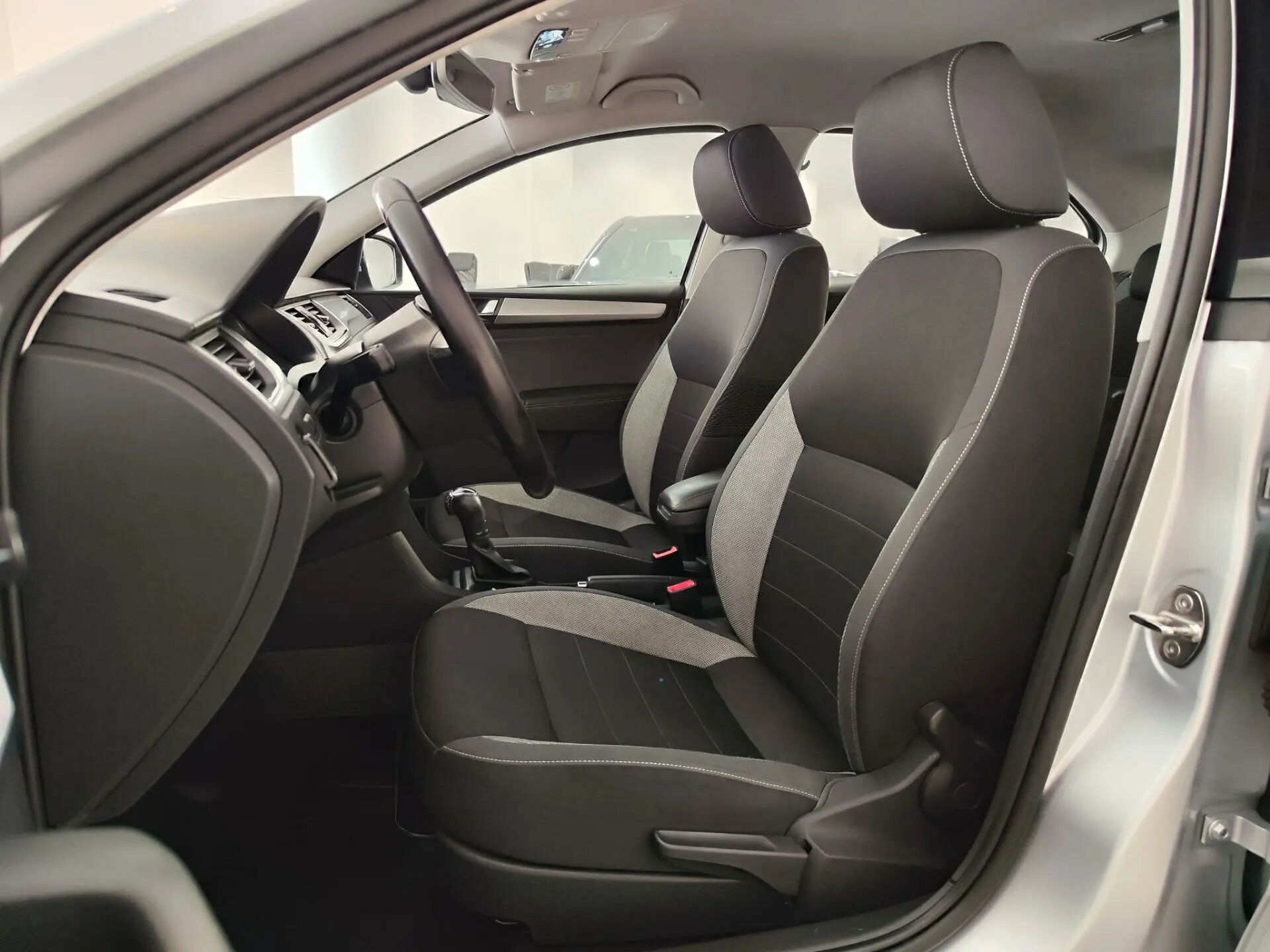 Автомобиль Skoda Rapid 1.4 AMT (125 л.с.) - 8