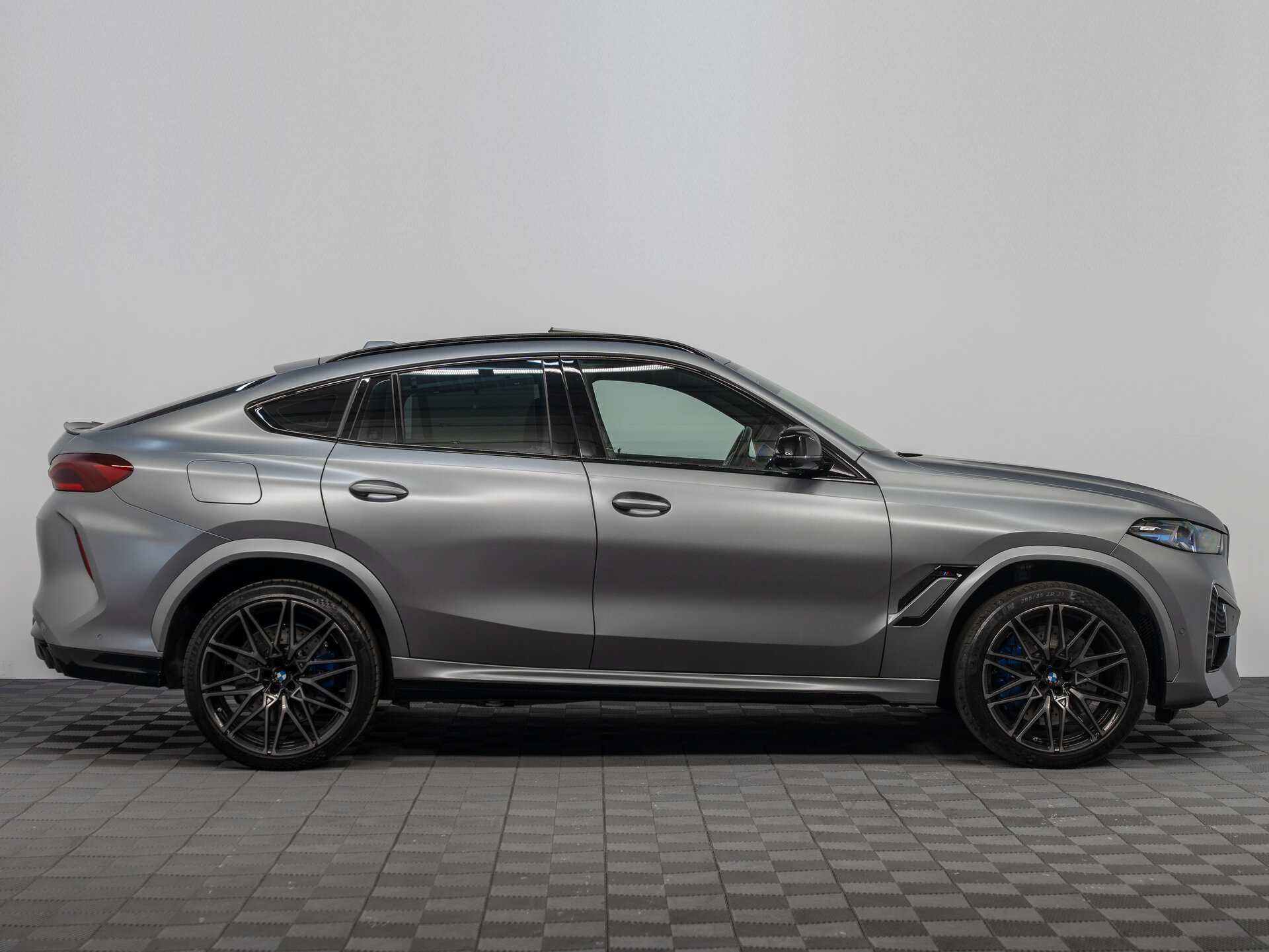 Автомобиль BMW X6 M Competition 4.4 AT (625 л.с.) 4WD - 4