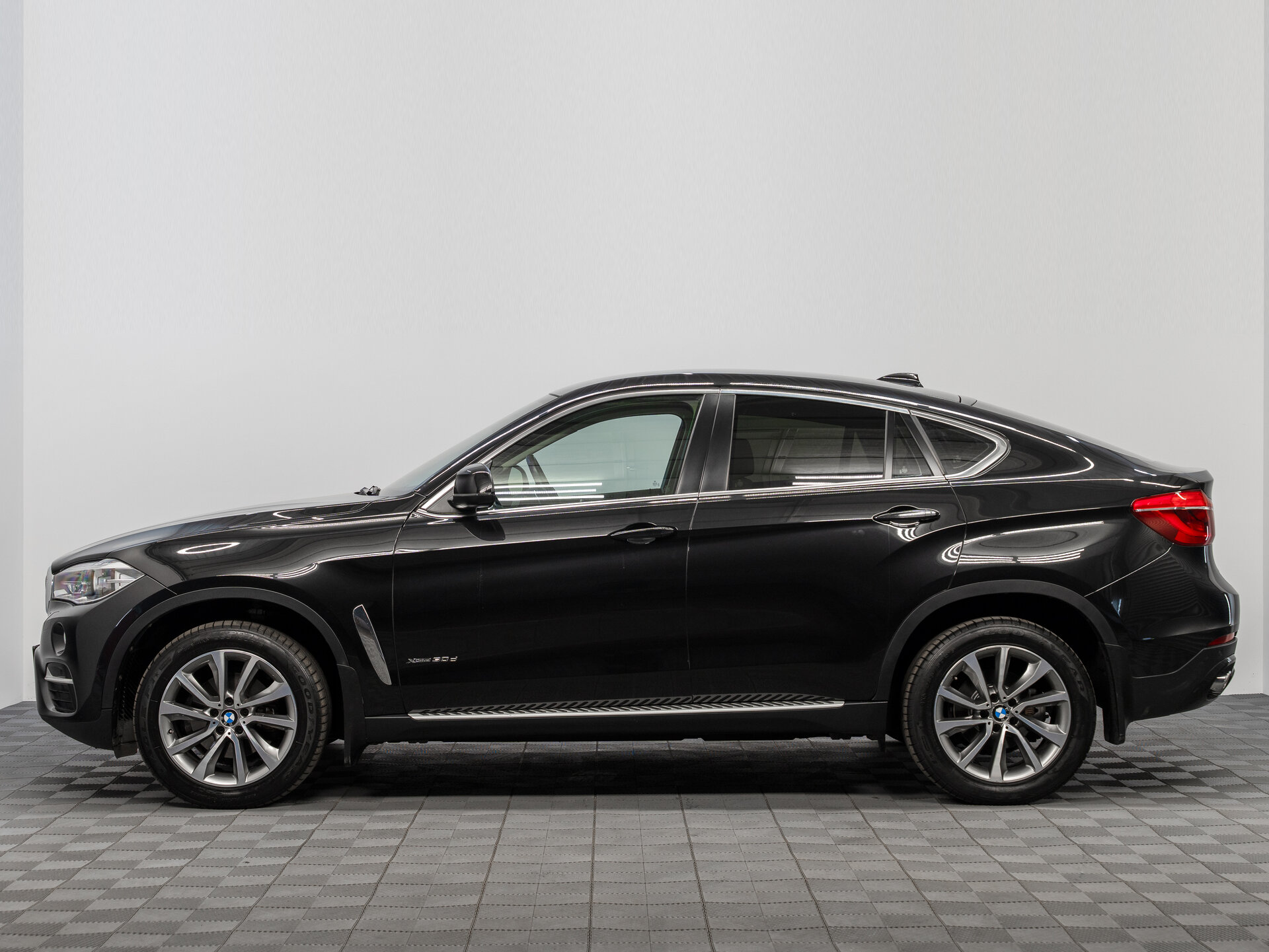 Автомобиль BMW X6 30d 3.0d AT (249 л.с.) 4WD - 8