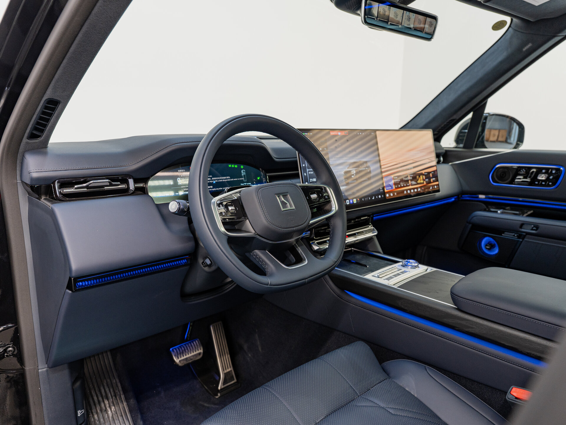 Автомобиль Zeekr 9X 55 kWh (до 3.5 т) 2.0hyb AT (898 л.с.) 4WD - 12