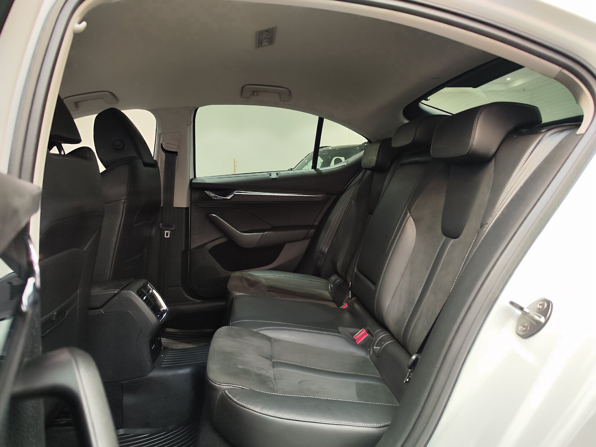 Автомобиль Skoda Octavia 1.4 AT (150 л.с.) - 9