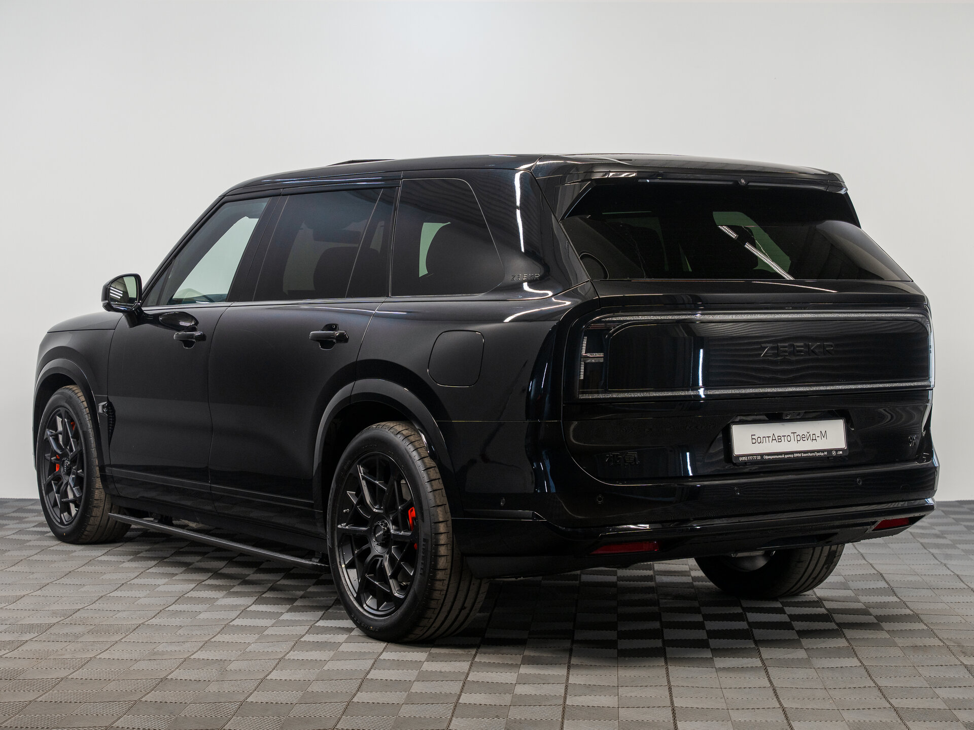 Автомобиль Zeekr 9X 55 kWh (до 3.5 т) 2.0hyb AT (898 л.с.) 4WD - 4