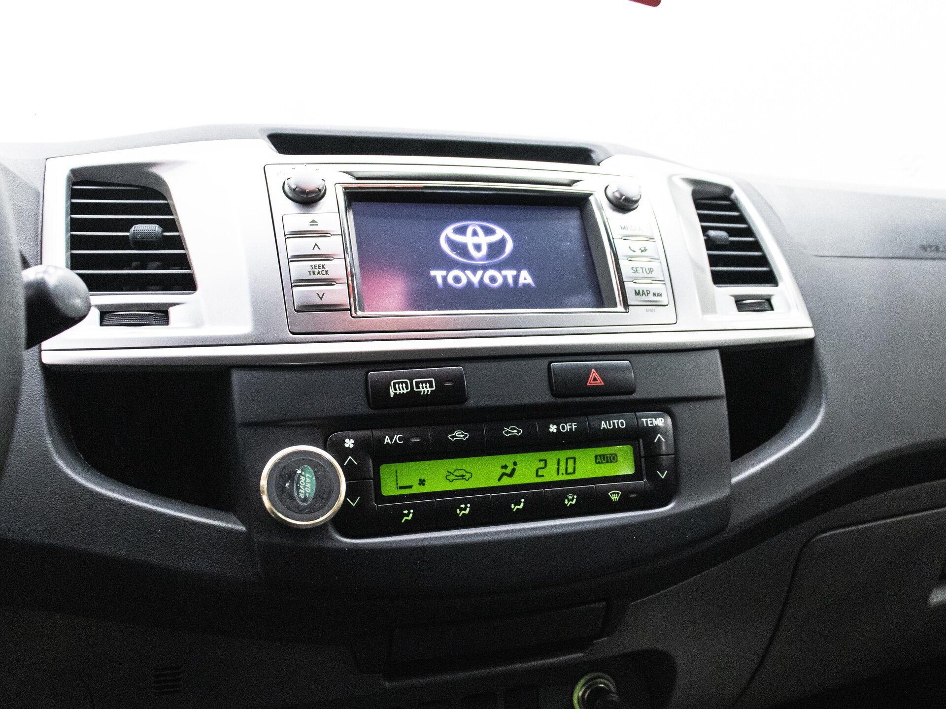 Toyota Hilux 2012 21