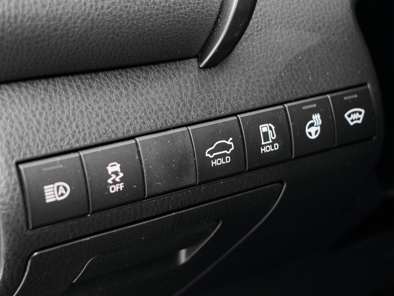 Купить Toyota Camry 2.5 AT (181 л.с.), 2021 в Екатеренбурге