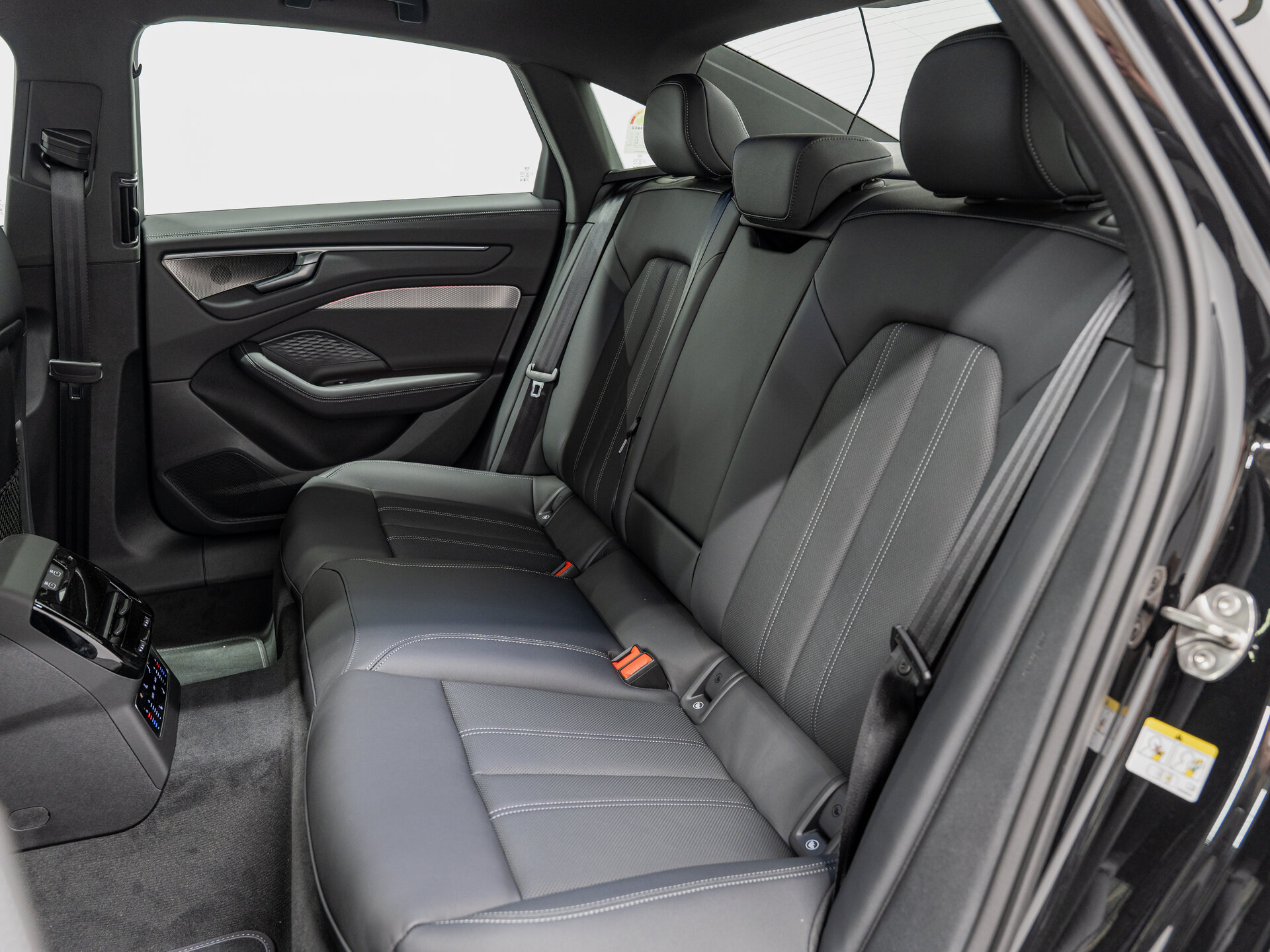 Автомобиль Audi A6 2.0d AMT (204 л.с.) 4WD - 4