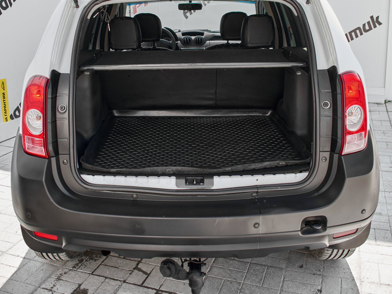 Купить Renault Duster 1.6 MT (102 л.с.) 4WD, 2014 в Екатеренбурге