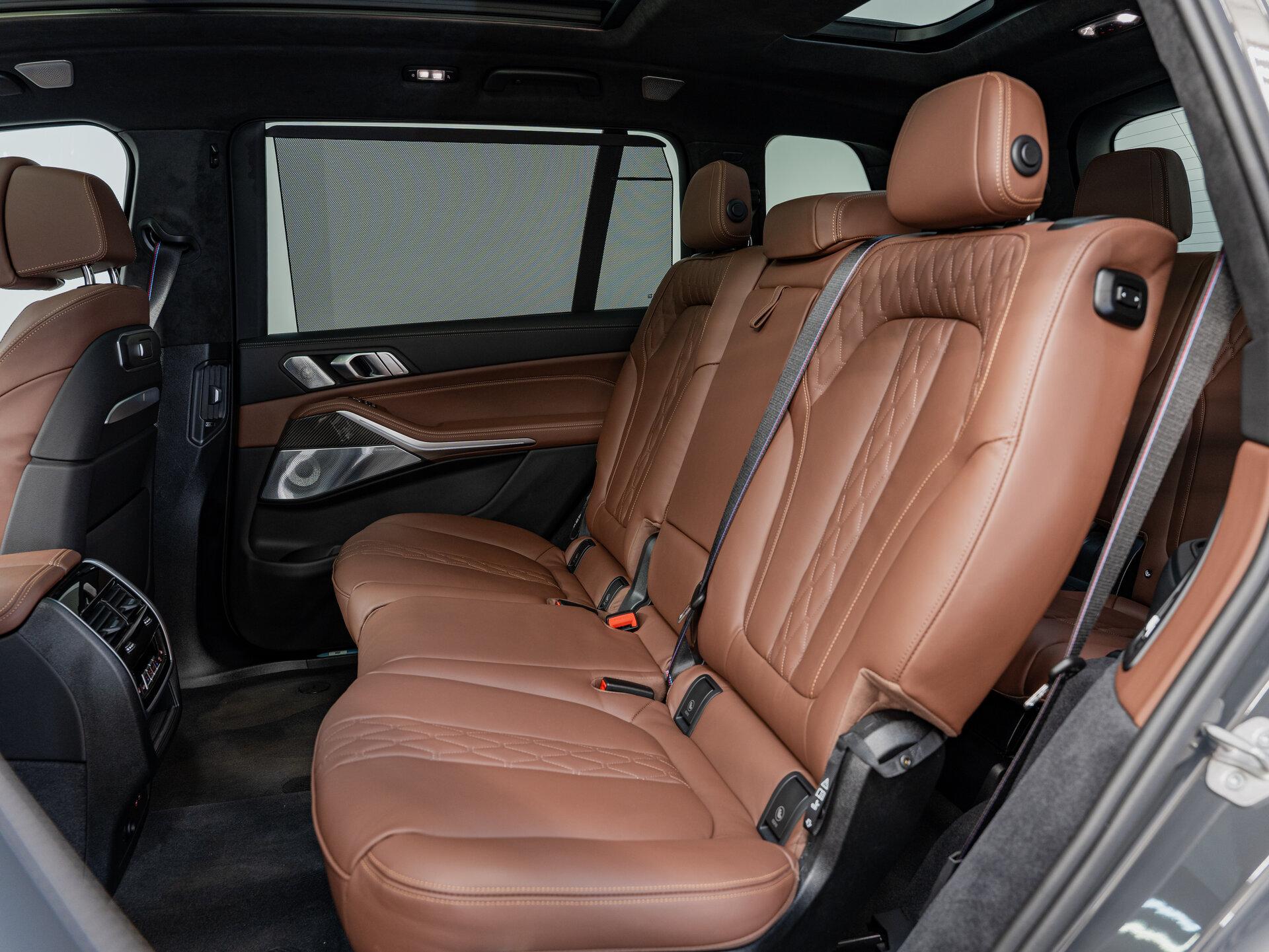 Автомобиль BMW X7 40d 3.0d AT (340 л.с.) 4WD - 17