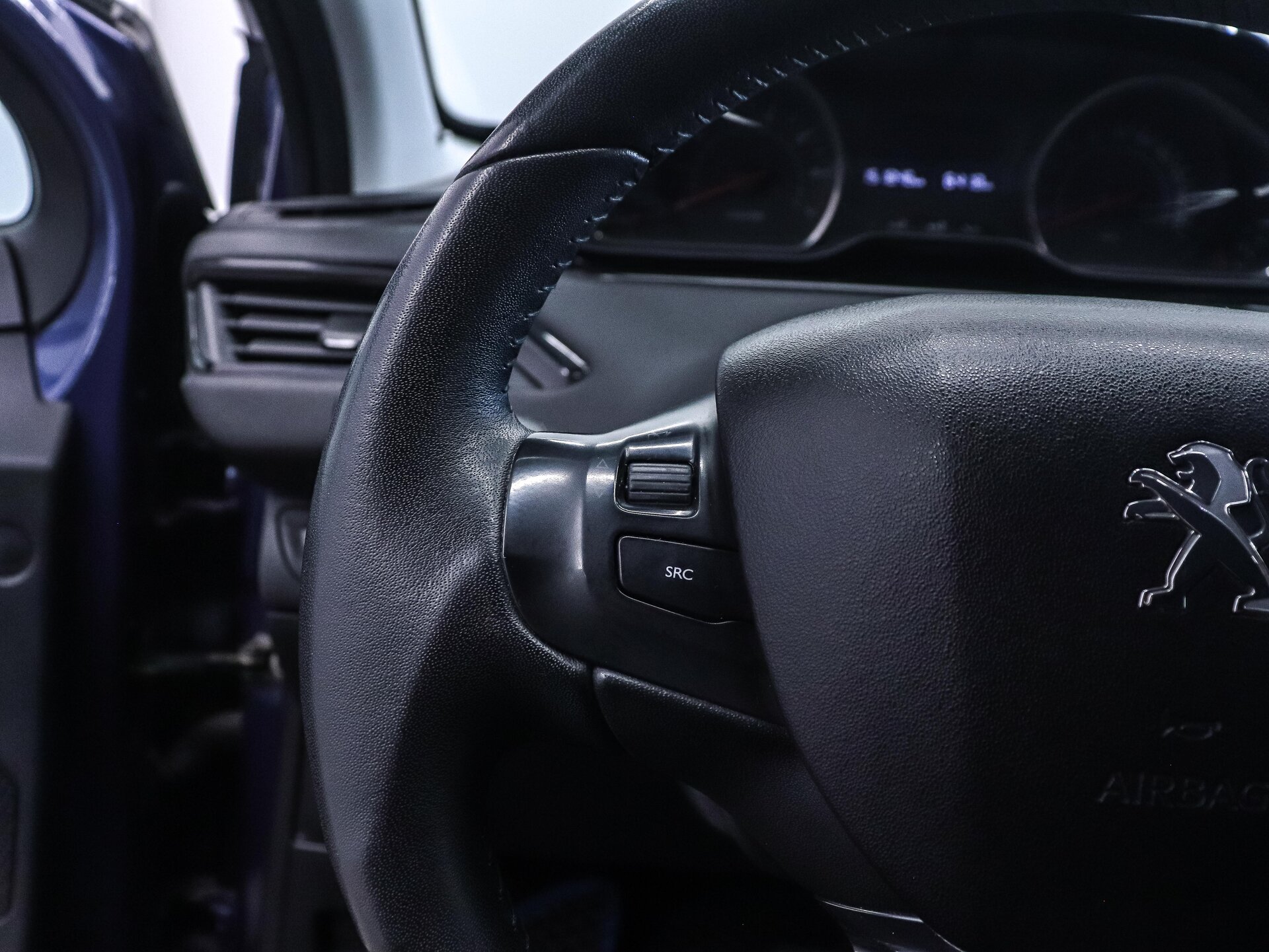 Peugeot 208 2013 12