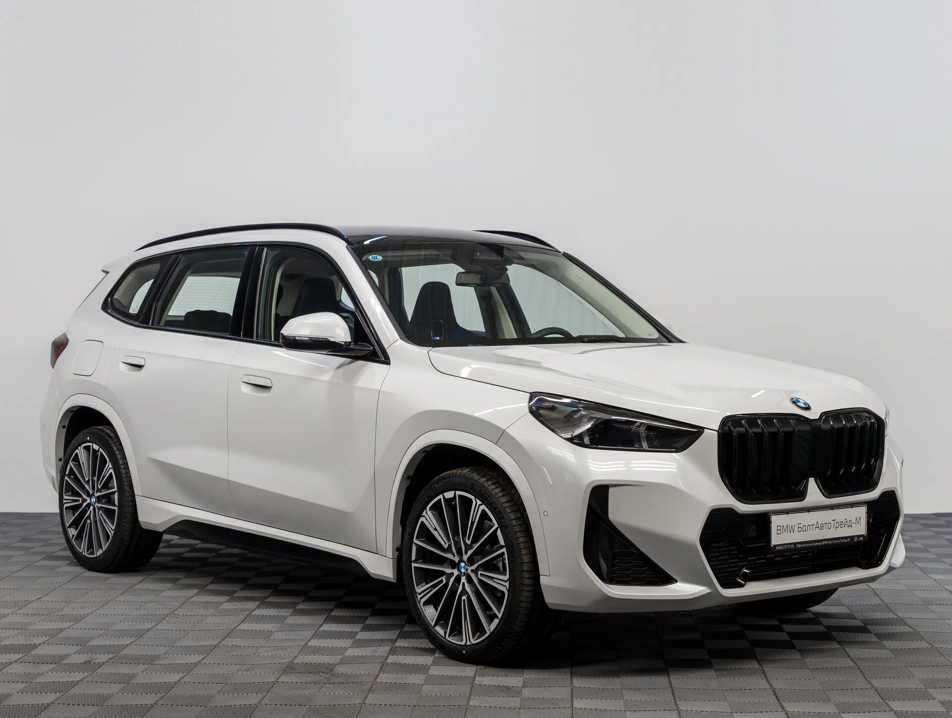 Автомобиль BMW X1 25Li xDrive 2.0 AMT (204 л.с.) 4WD - 3