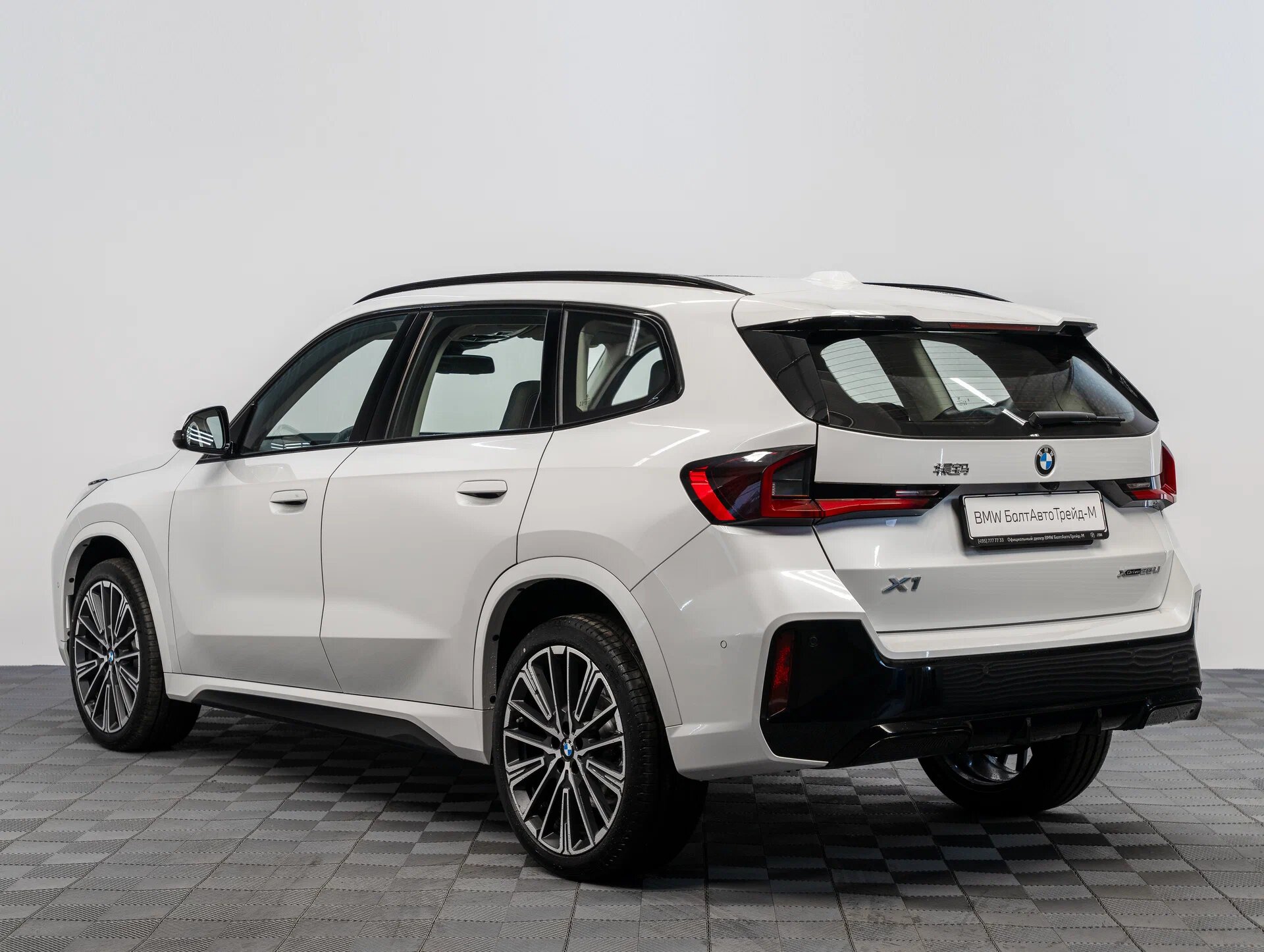 Автомобиль BMW X1 25Li xDrive 2.0 AMT (204 л.с.) 4WD - 7