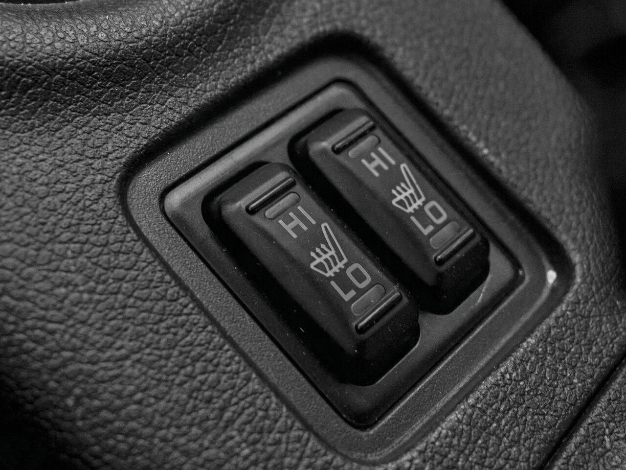 Купить Mitsubishi Outlander 2.0 CVT (146 л.с.) 4WD, 2016 в Екатеренбурге