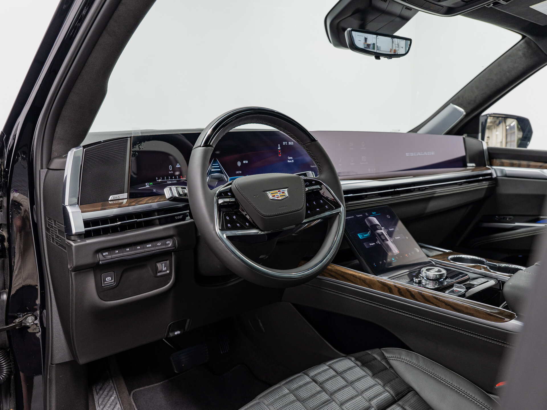 Автомобиль Cadillac Escalade 6.2 AT (420 л.с.) 4WD - 12