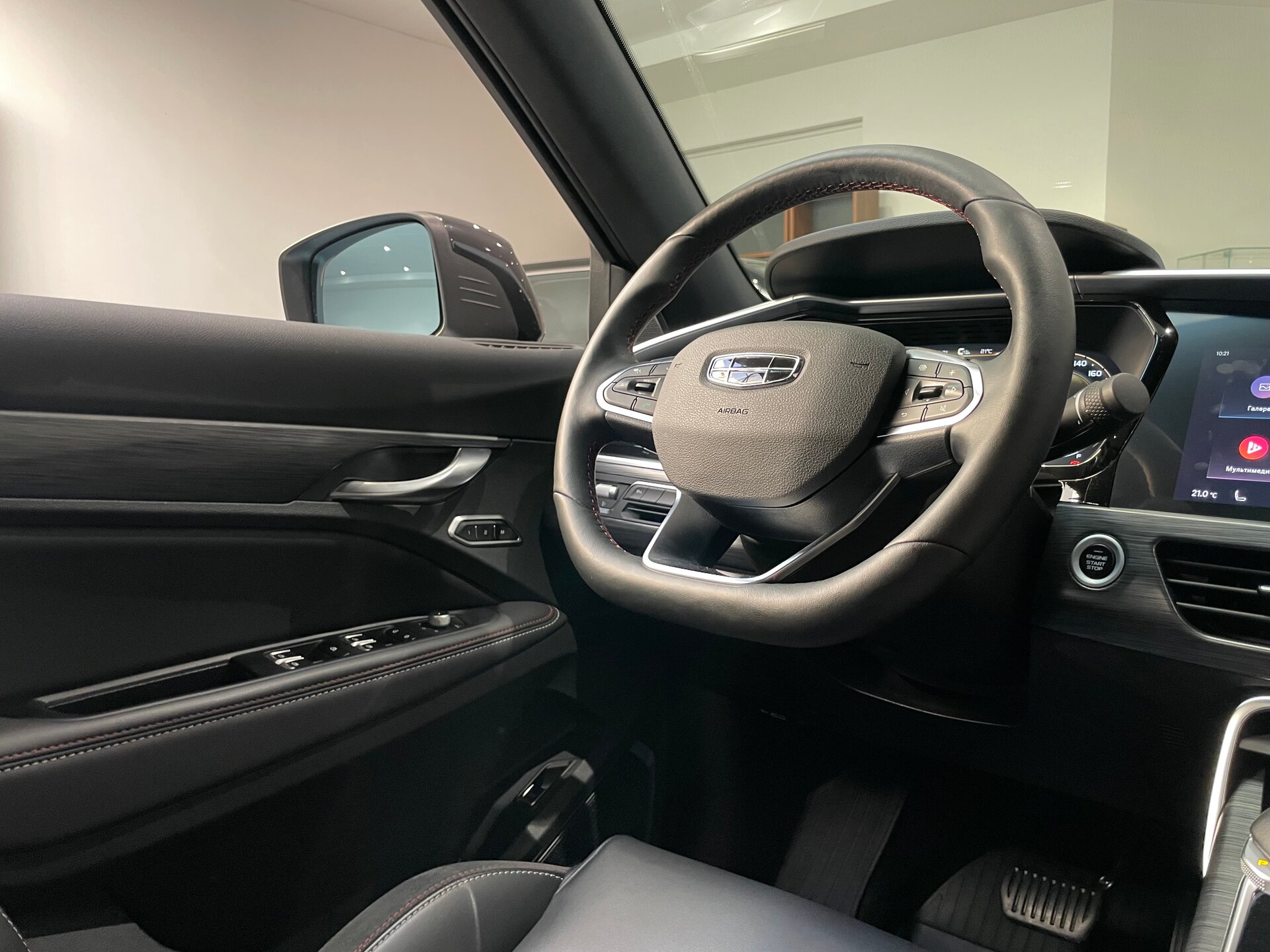 Автомобиль Geely Tugella 2.0 AT (238 л.с.) 4WD - 16