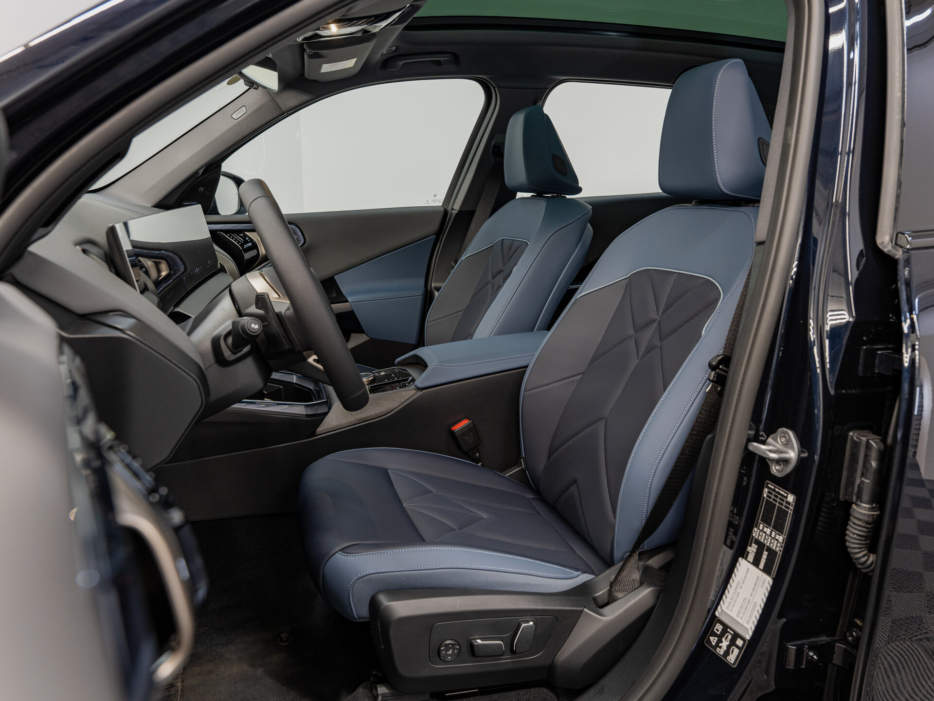 Автомобиль BMW X3 30L xDrive 2.0 AT (258 л.с.) 4WD - 15