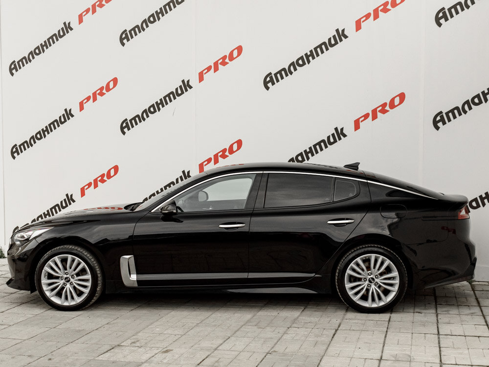 Купить Kia Stinger 2.0 AT (247 л.с.) 4WD, 2018 в Екатеренбурге